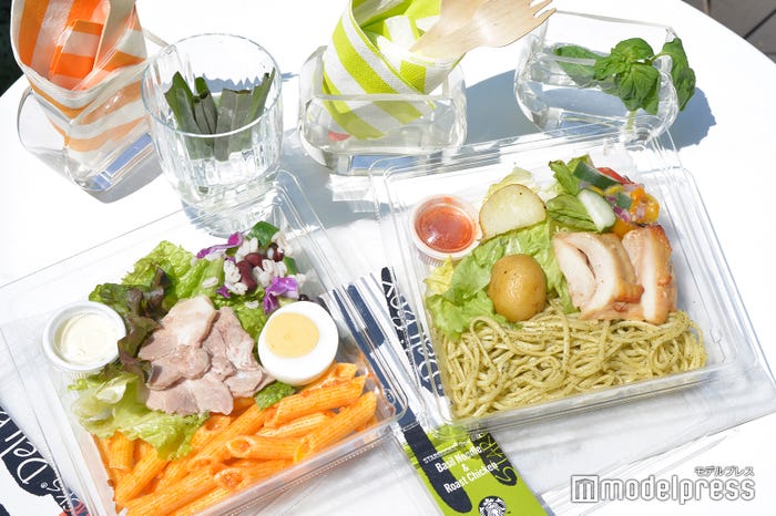 外でも楽しみたいスタバのデリボックス (C)モデルプレス