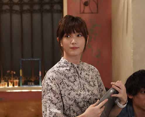 「絶対零度」本田翼、カフェバーに潜入<第3話衣装&あらすじ>