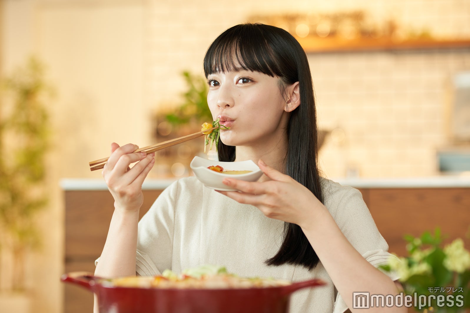 由布菜月（C）モデルプレス