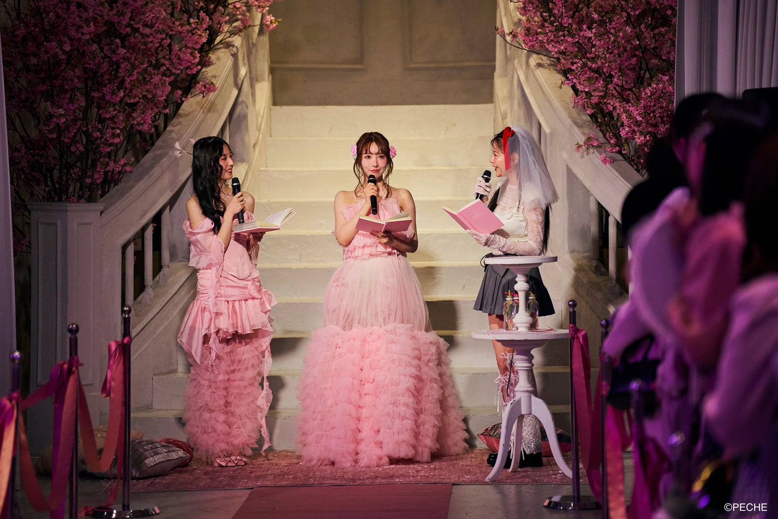 吉井美優、三上悠亜、斎藤みらい（提供写真）