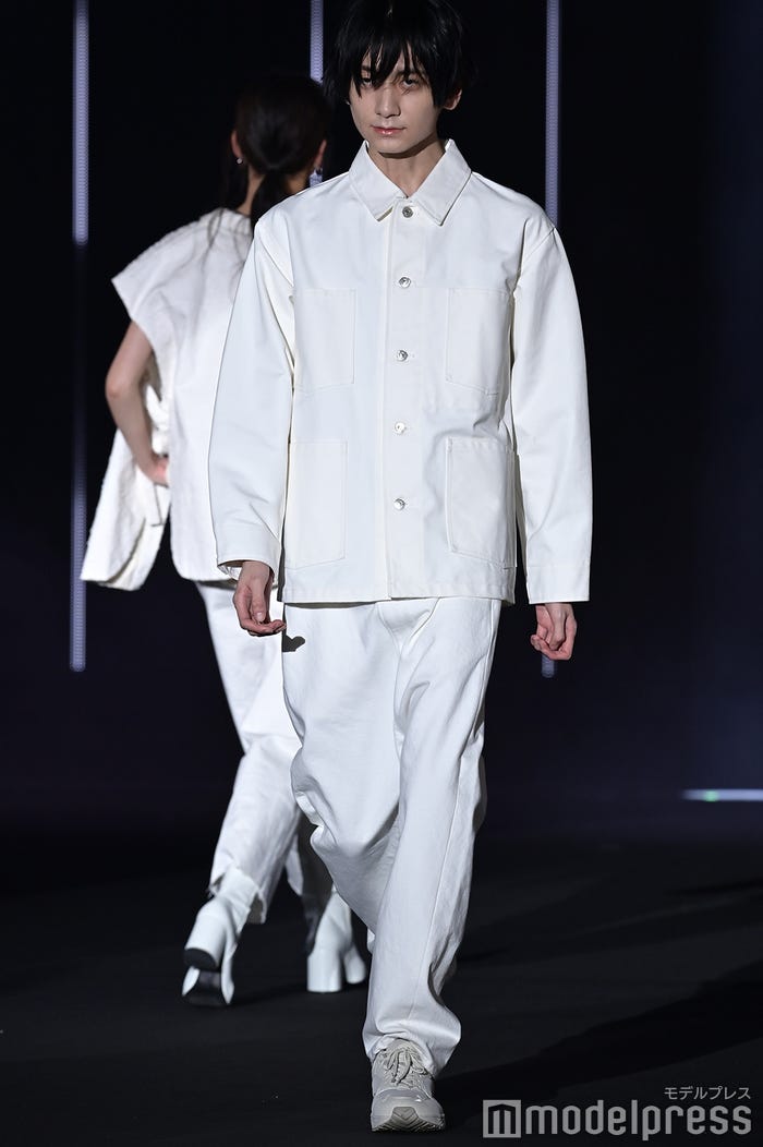 吉井添(C)モデルプレス