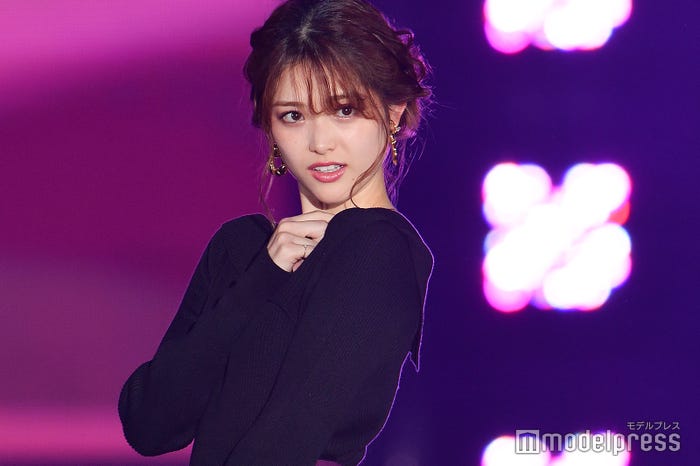 乃木坂46松村沙友理 美デコルテ輝くレディコーデ あざと可愛いポージングで魅了 Girlsaward 19 A W モデルプレス 乃木坂46松村沙友理 美デコルテ輝くレディコーデ あざと可愛いポージングで魅了 Girlsaward 19 A W モデルプレス