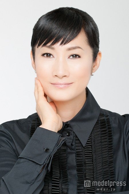 共演の余貴美子