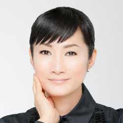共演の余貴美子