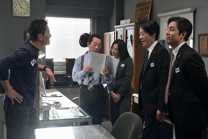 寺脇康文、水谷豊、篠原ゆき子、川原和久、山中崇史「相棒season22」第11話より(C)テレビ朝日