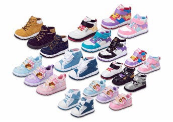 「ママコレクション」とのコラボレーションシューズ（2011年12月全国販売）