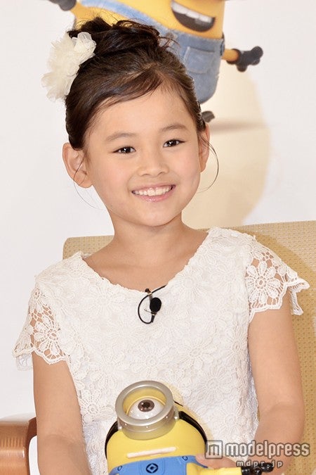 バナナマン日村勇紀 Cmで話題の子役 藤田彩華からの ギュ ッと に照れ笑い モデルプレス