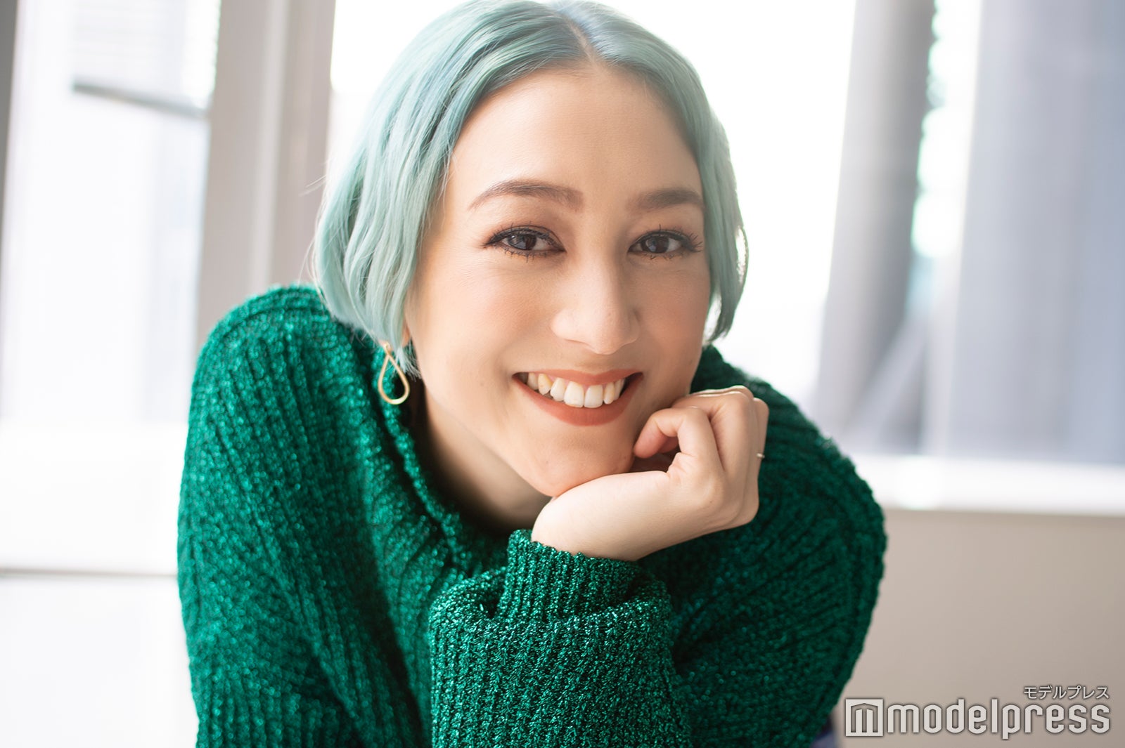 SHELLYが“働く親”として伝えたいこと「離れることでプラスになることはいっぱいある」＜「今夜くらべてみました」インタビュー＞