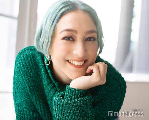 SHELLYが“働く親”として伝えたいこと「離れることでプラスになることはいっぱいある」<「今夜くらべてみました」インタビュー>