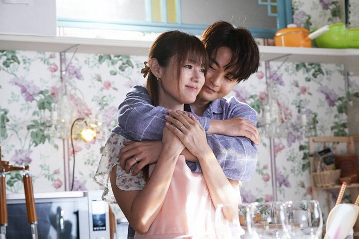 深田恭子、瀬戸康史(C)フジテレビ