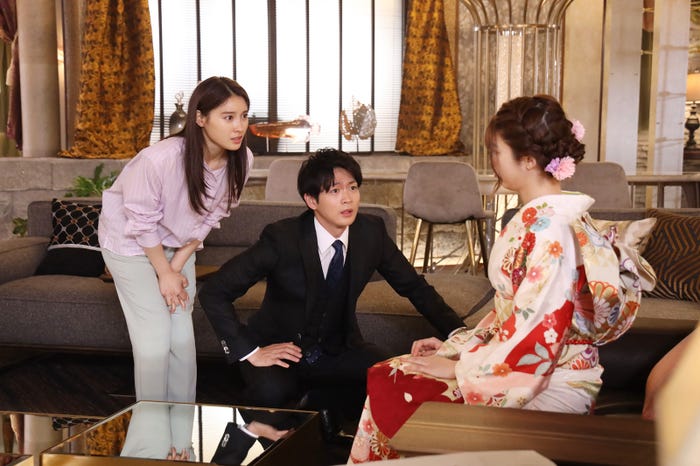 土屋太鳳、松下洸平、馬場ふみか/「やんごとなき一族」第5話より(C)フジテレビ