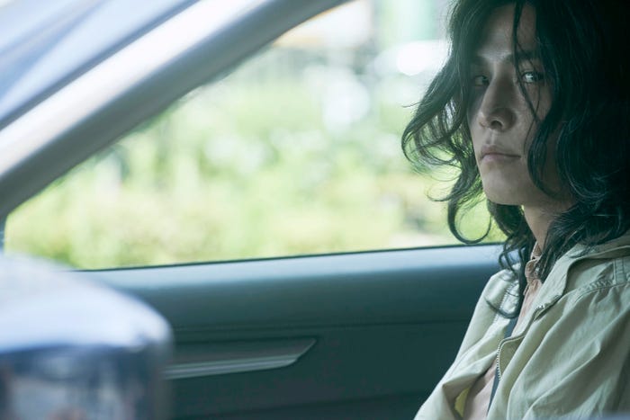 岩田剛典 (C)2022映画「死刑にいたる病」製作委員会