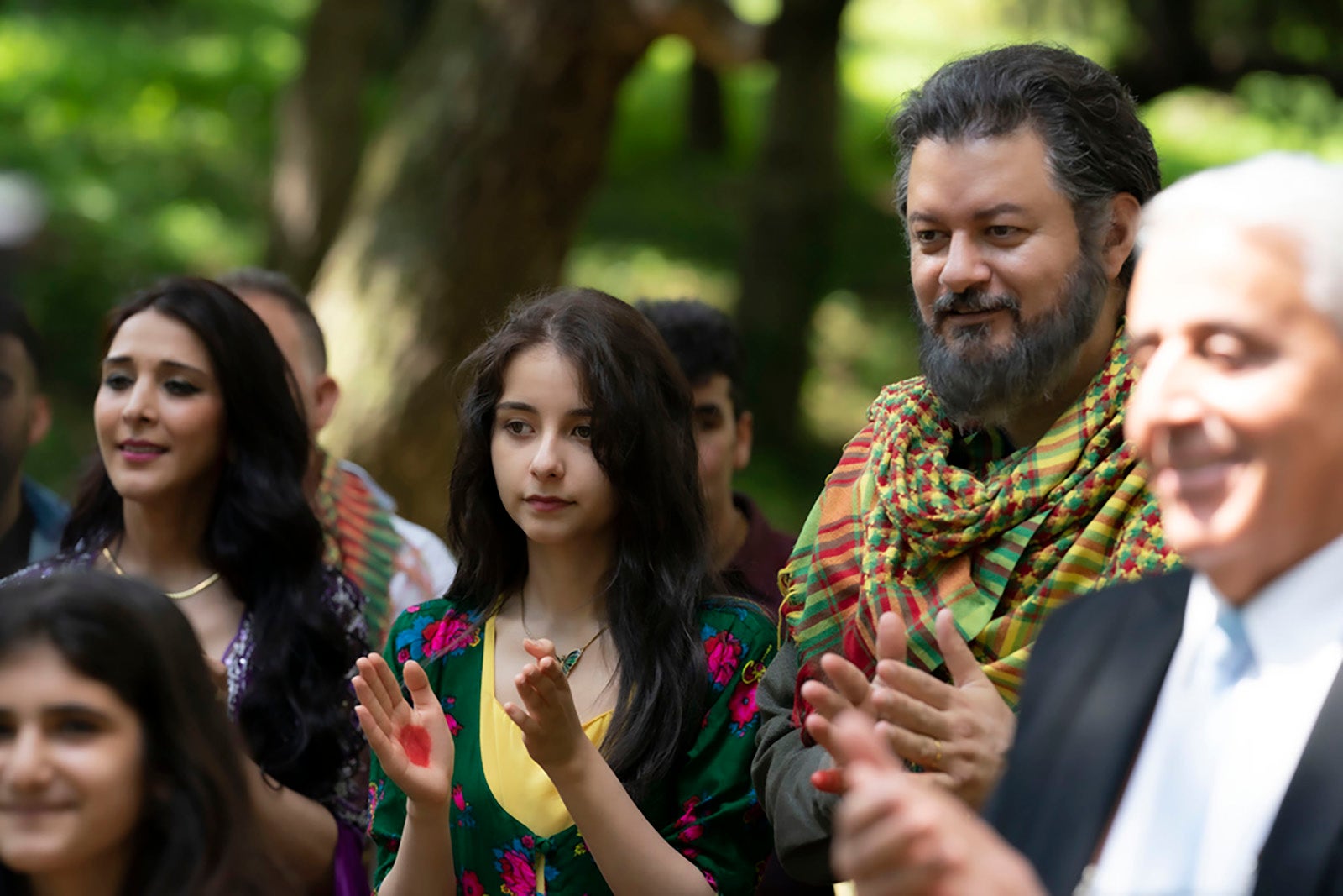 （中央）嵐莉菜（C）2022「マイスモールランド」製作委員会