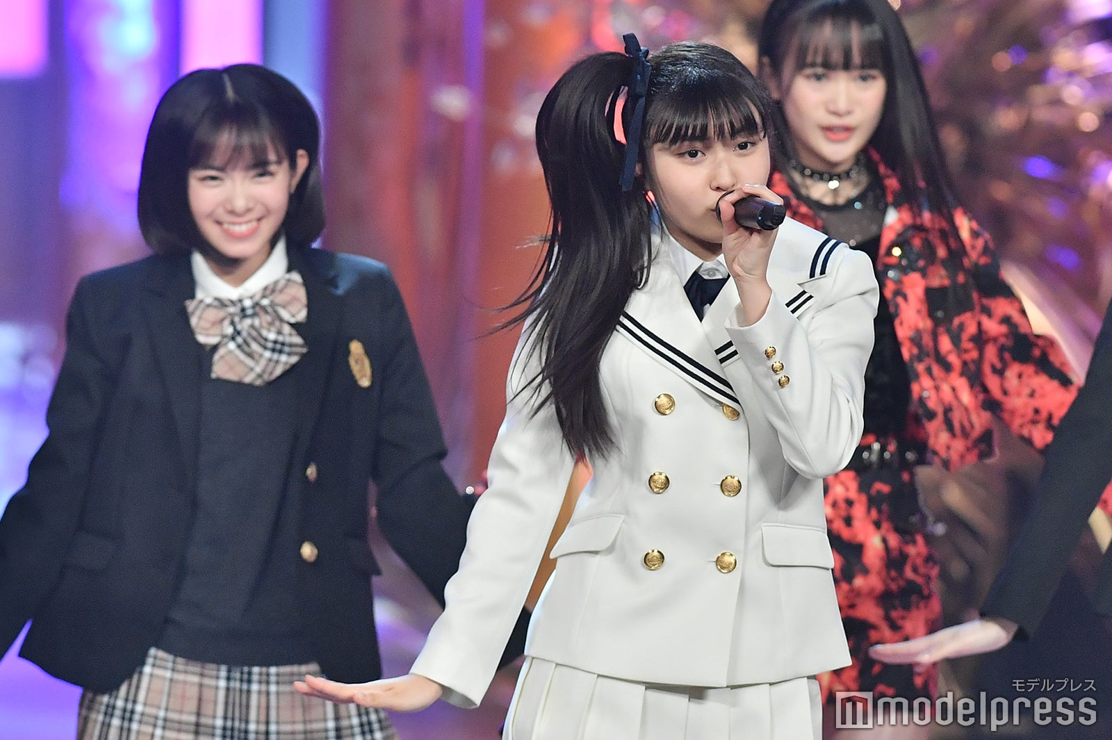 BEYOOOOONDS （C）モデルプレス