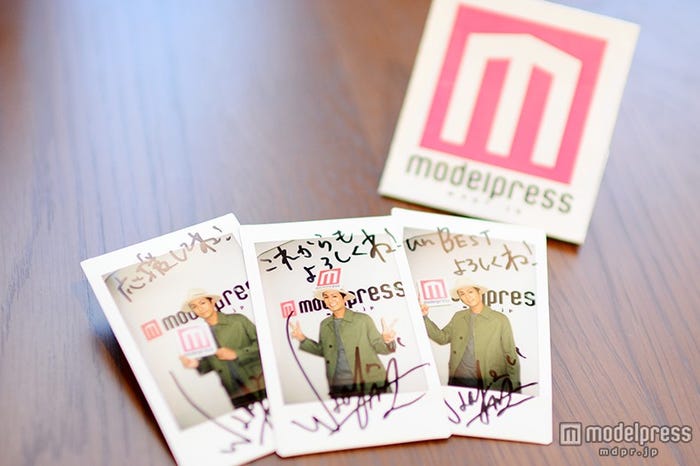 urata naoya(AAA)さんの直筆サイン入りチェキを3名様にプレゼント