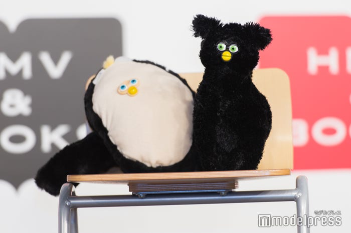 会見にも同席した魔改造ファービーたち(C)モデルプレス