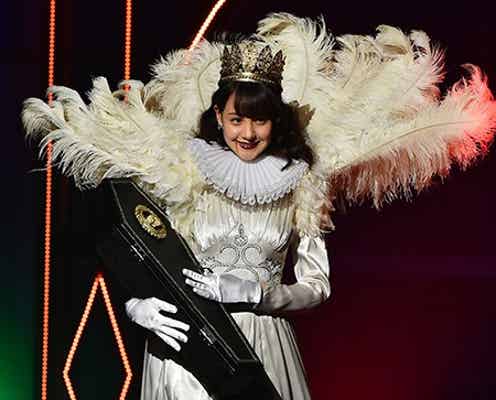 トリンドル玲奈、美しき女王に 貫禄オーラで1500人を魅了