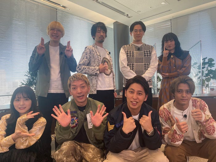 (左上から時計回りに)ガク、川北茂澄、林田洋平、吉住、高橋海人、屋敷裕政、嶋佐和也、長濱ねる (C)テレビ朝日