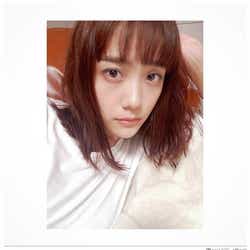 モデルプレス - 松井愛莉、黒髪から茶髪にガラリイメチェン「新鮮」と絶賛の声