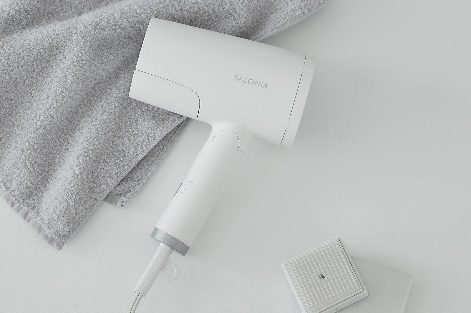 SALONIA トリートメントミストドライヤー（提供画像）