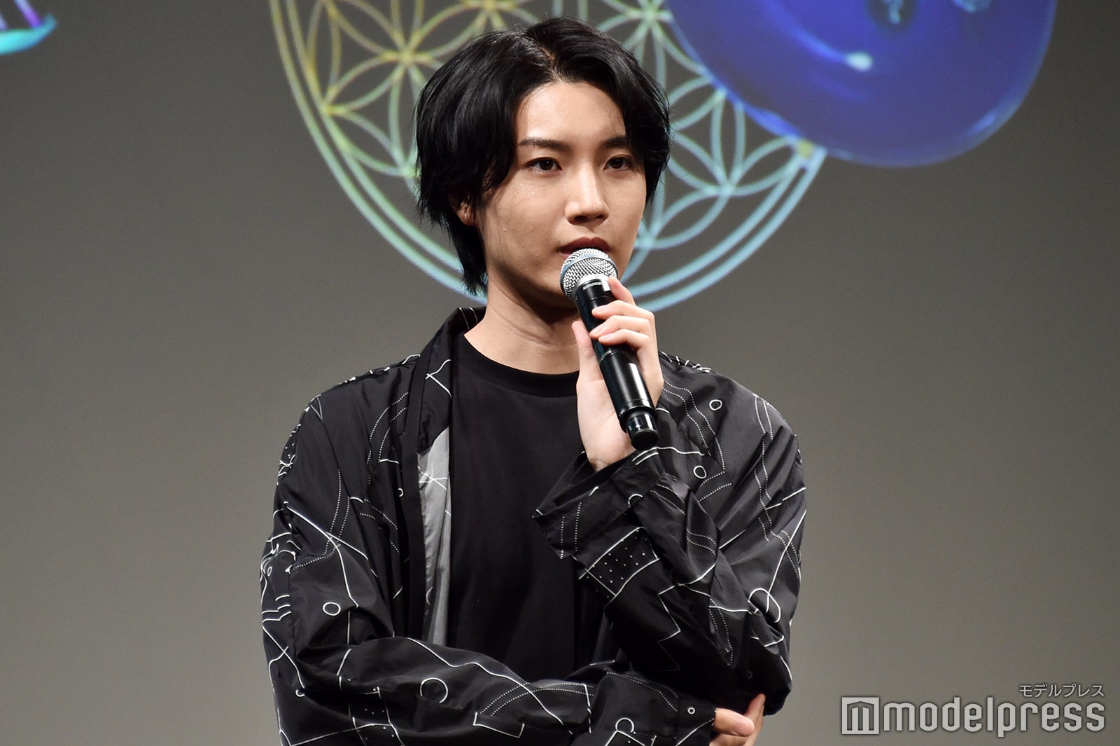 桜田通、ファンの質問＆悩みに続々回答「結婚観は？」「自分に自信を持つ方法は？」 ファンクラブが設立1周年