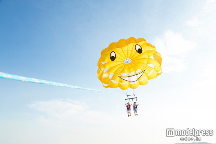普段着のまま飛べるパラセーリング体験／悪天候時は中止／画像提供：静岡県