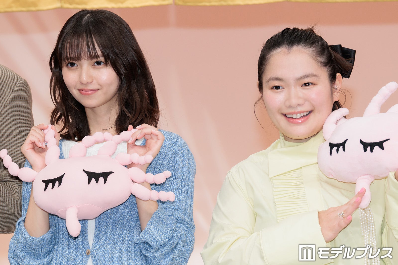 齋藤飛鳥、富田望生（C）モデルプレス