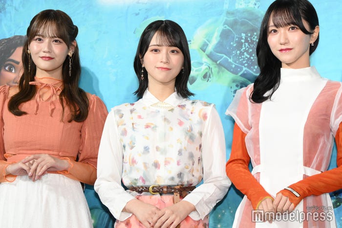 =LOVE/高松瞳、佐々木舞香、野口衣織(C)モデルプレス