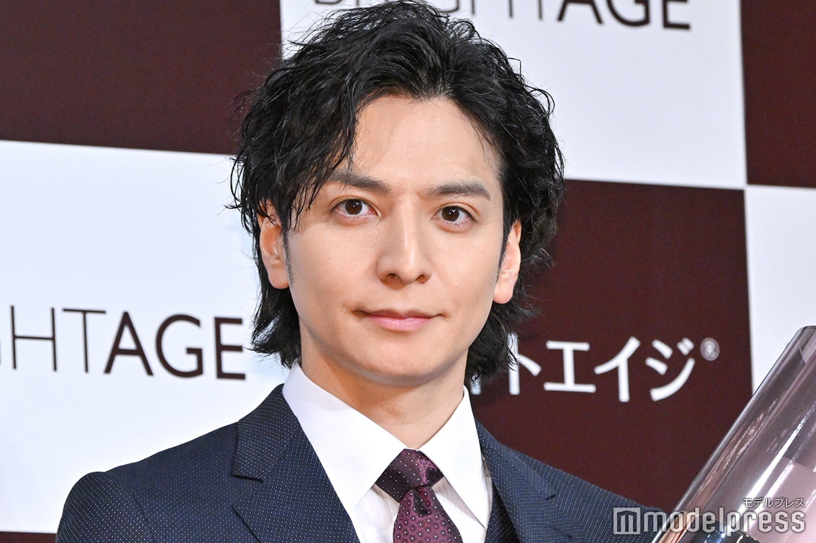 生田斗真、女性と顔ギリギリに接近し“アプローチ”「なかなかこの距離ってない」