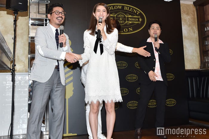 たかぎこういち氏、堀田茜、石田明、井上裕介(C)モデルプレス