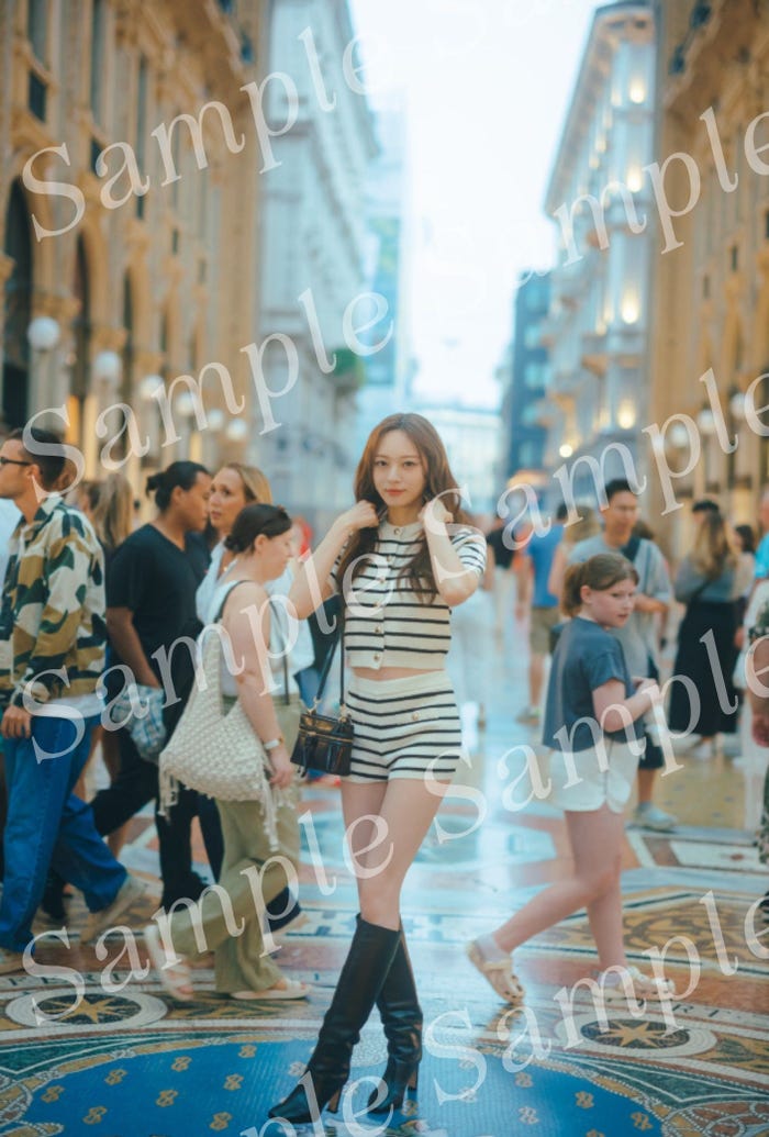 梅澤美波 2nd写真集「透明な覚悟/くまざわ書店 書店特典ポストカード/撮影:東京祐