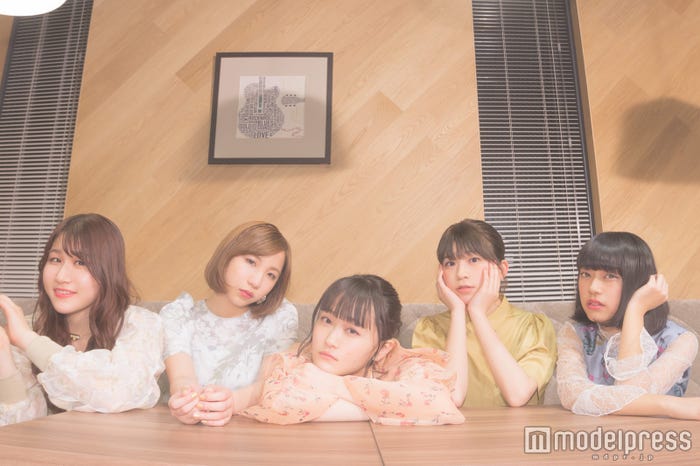 Little Glee Monster(左から)かれん、MAYU、芹奈、manaka、アサヒ