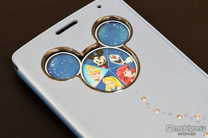 輝く ミッキーウィンドウ に胸キュン 最新ドコモ ディズニー モバイル を使ってみた モデルプレス 輝く ミッキーウィンドウ に胸キュン 最新ドコモ ディズニー モバイル を使ってみた モデルプレス