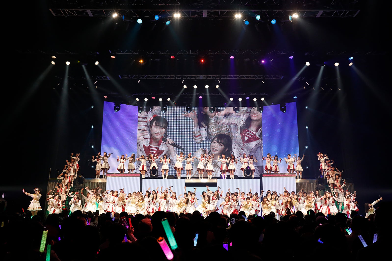 「AKB48単独コンサート～15年目の挑戦者～」 （C）AKS