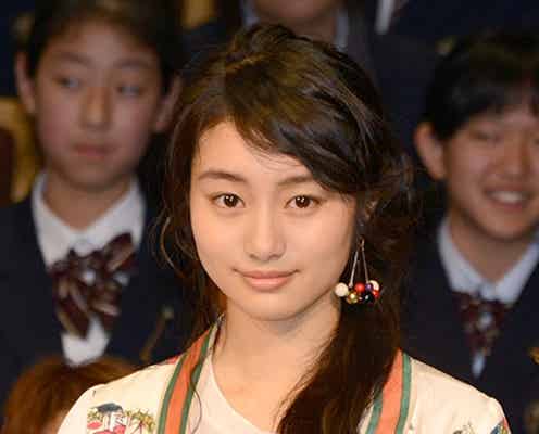 忽那汐里「友達が極端に少なかった」