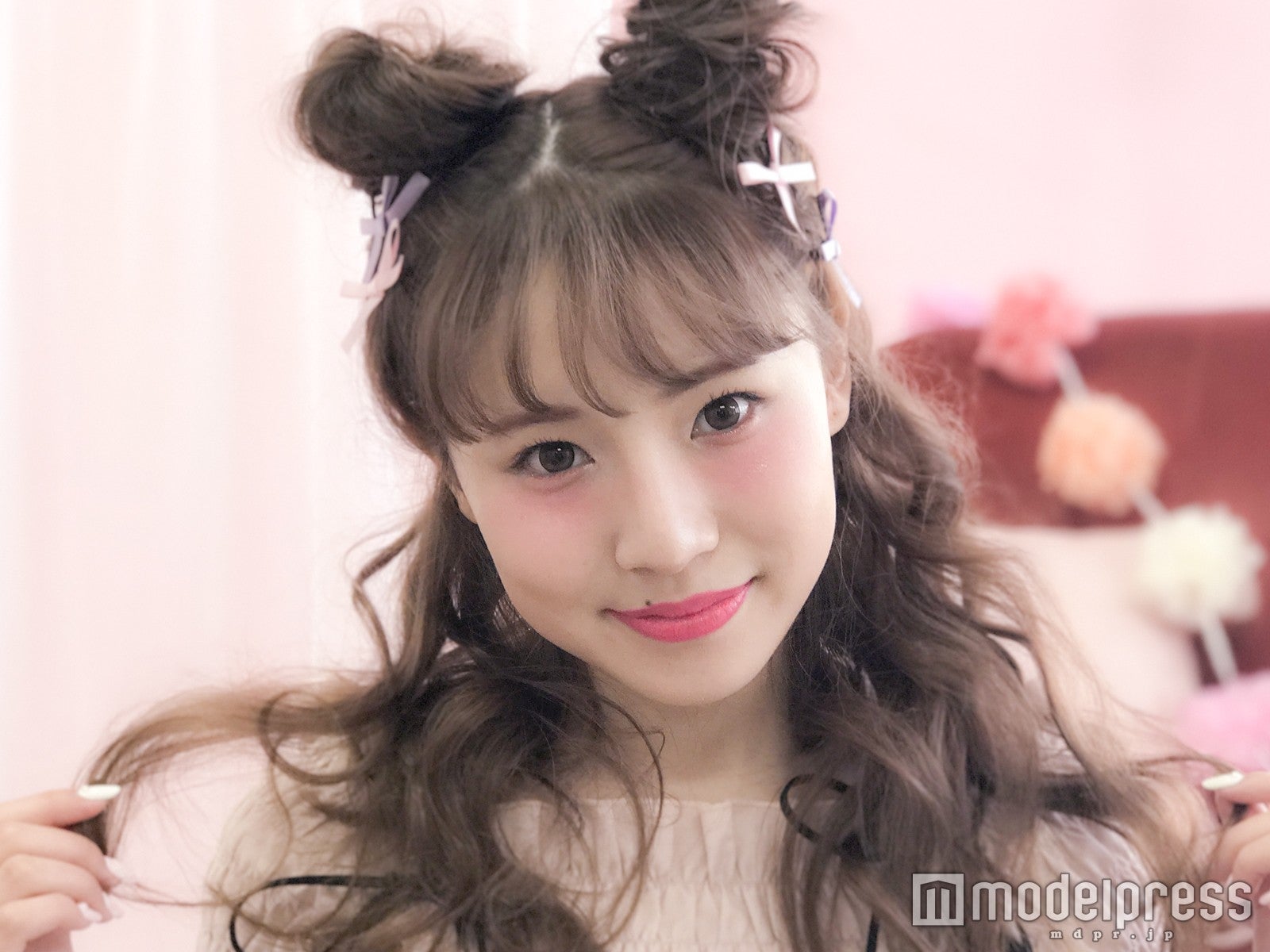 【エテュセ】「さくらフェースカラー」を使用（C）モデルプレス