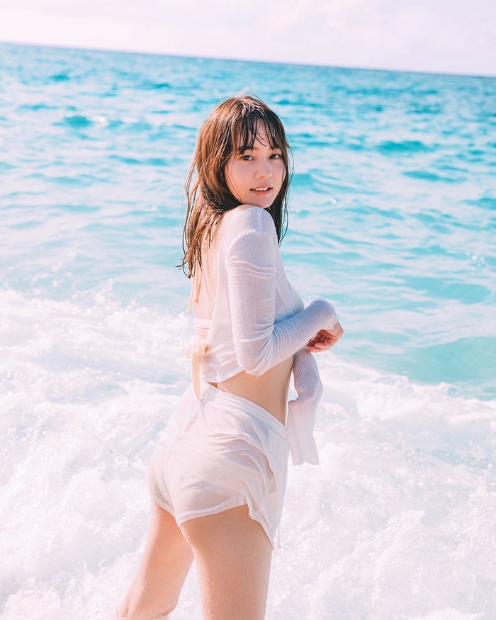 Nanami 濡れ肌ショット公開 写真集で水着公開 モデルプレス