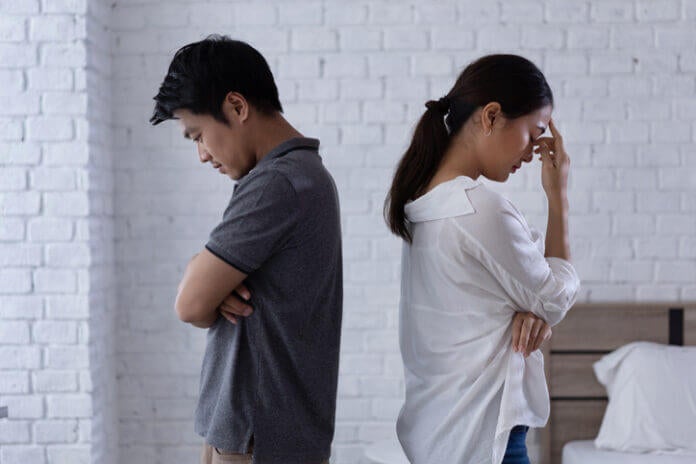 誘っても断られる…夫が「夜の営み」を避ける本当の理由5つ
