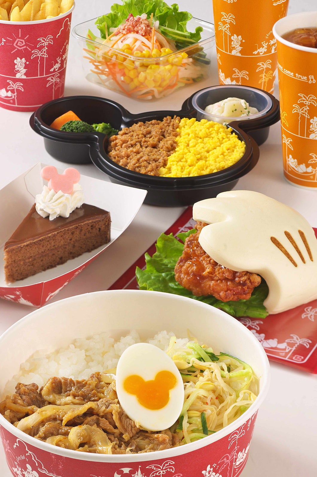 「プラザ・レストラン」のメニュー（C）Disney