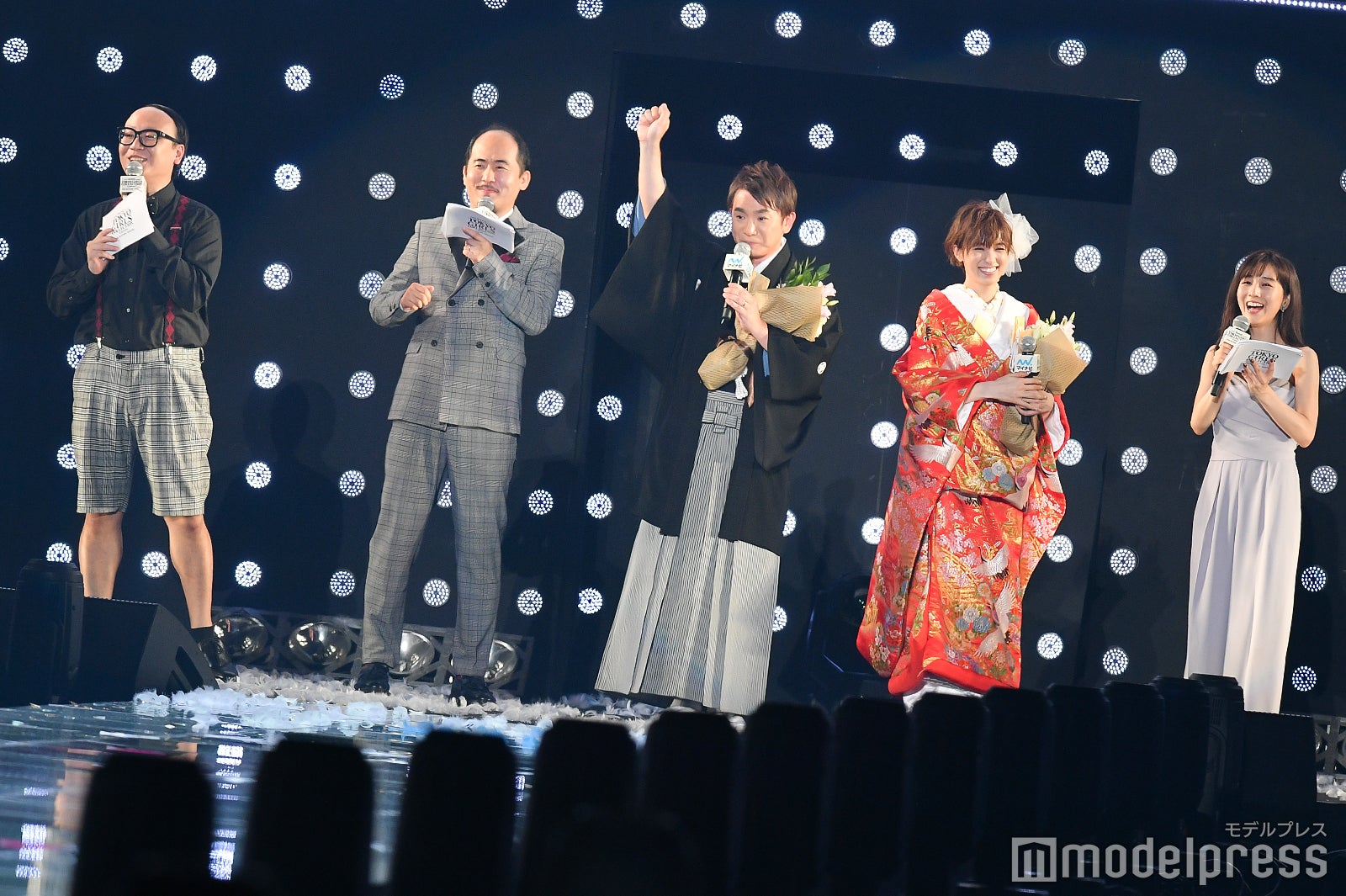 （中央）濱口優、南明奈（C）モデルプレス