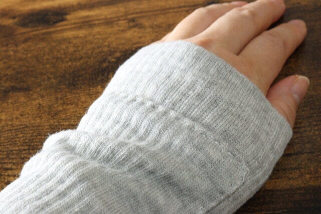 セリア ポケット付きレッグウォーマー 着用感 セリア ポケット付きレッグウォーマー 着用感