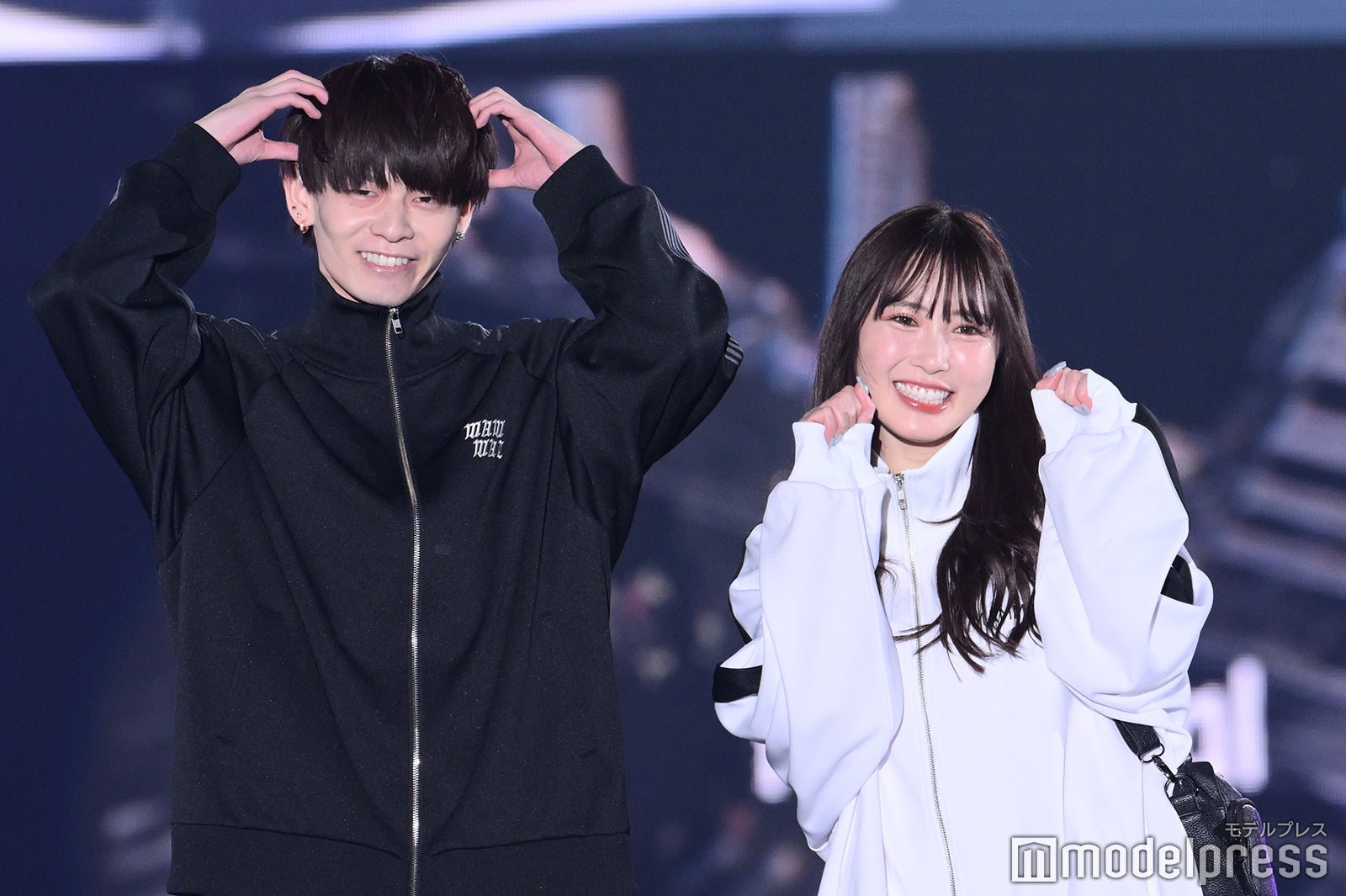 ジュキヤ＆ふくれな、ペアルックジャージ姿で登場 可愛くポージング＜関西コレクション 2023 S／S＞