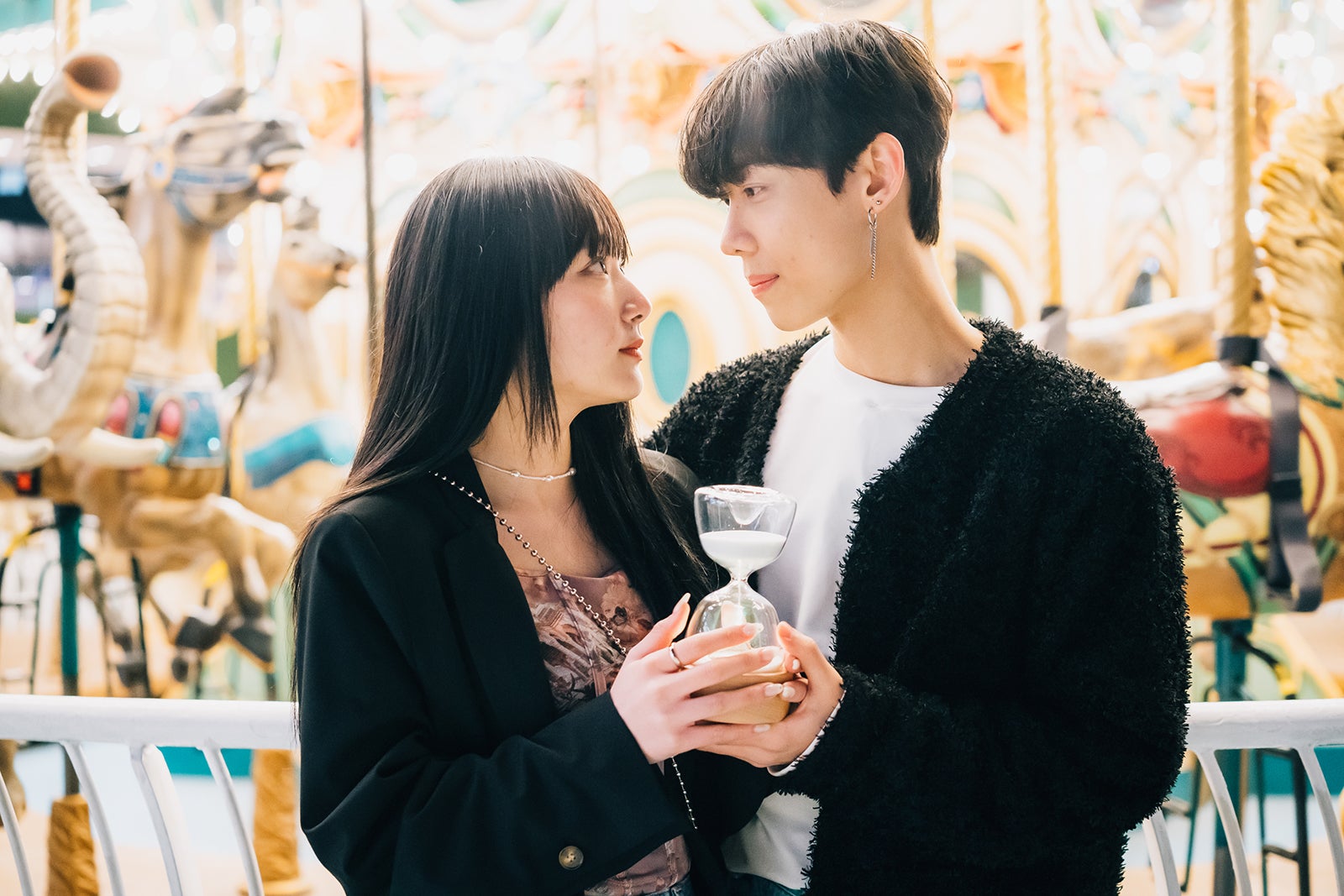 永井愛実、ロビン「花束とオオカミちゃんには騙されない」第7話（C）AbemaTV, Inc.