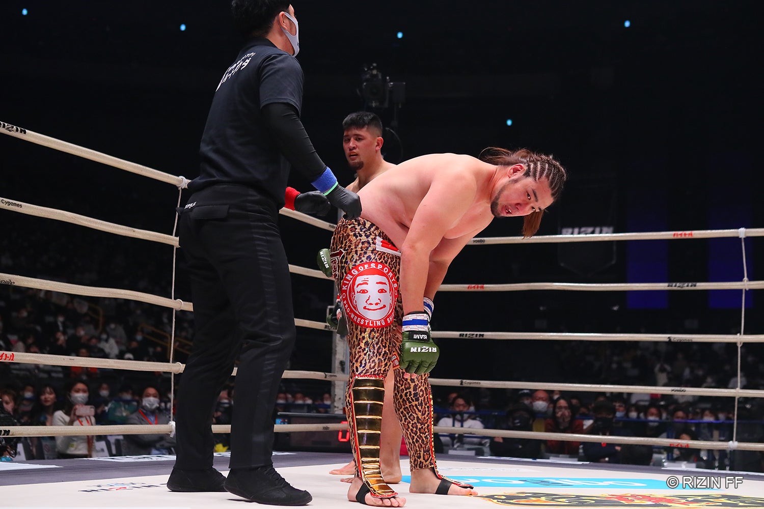 シバターVSHIROYA（C）RIZIN FF