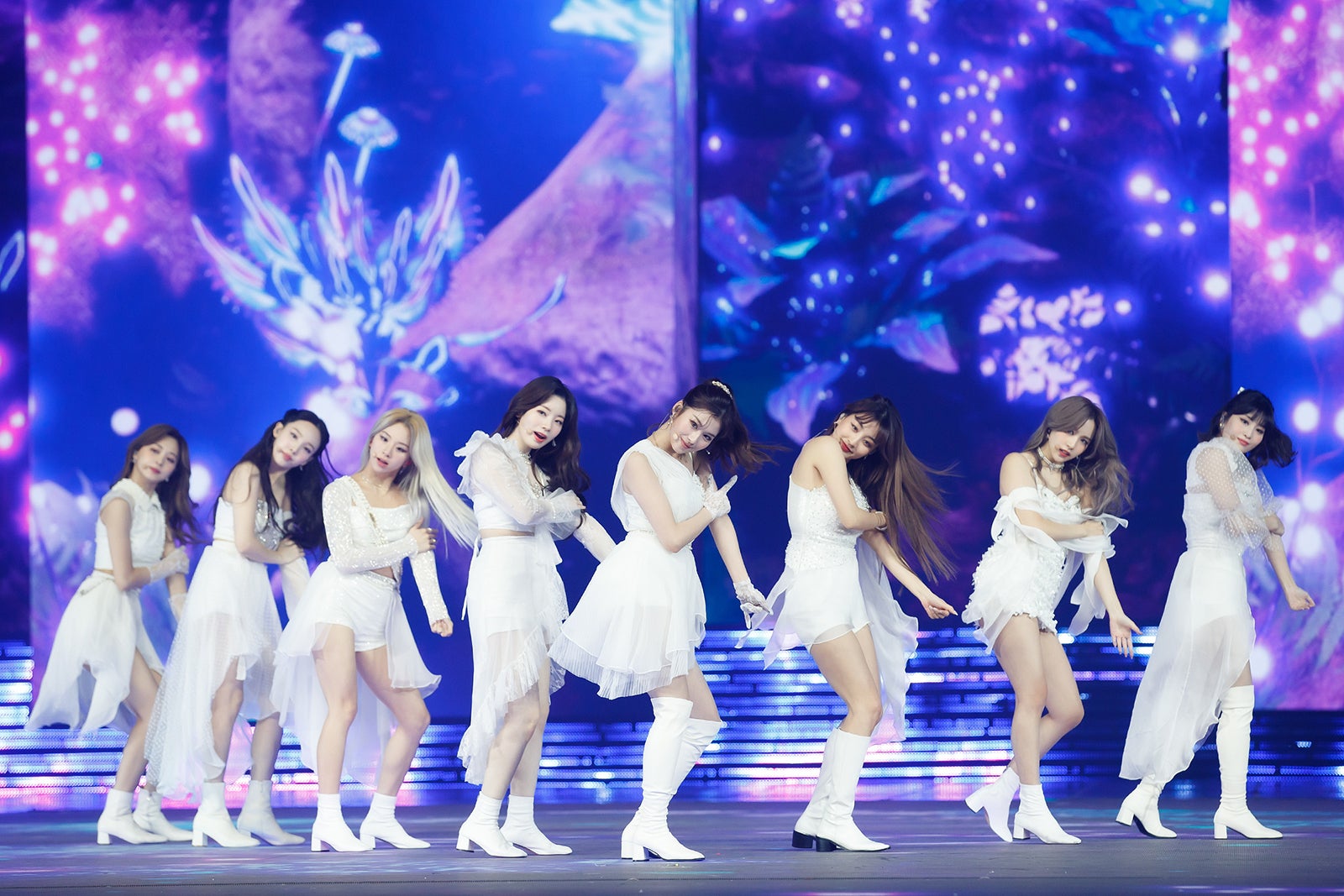 TWICE（2020）（C）CJ ENM Co., Ltd, All Rights