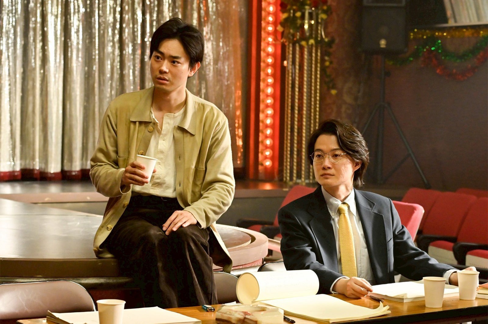 菅田将暉、神木隆之介「もしもこの世が舞台なら、楽屋はどこにあるのだろう」第3話（C）フジテレビ