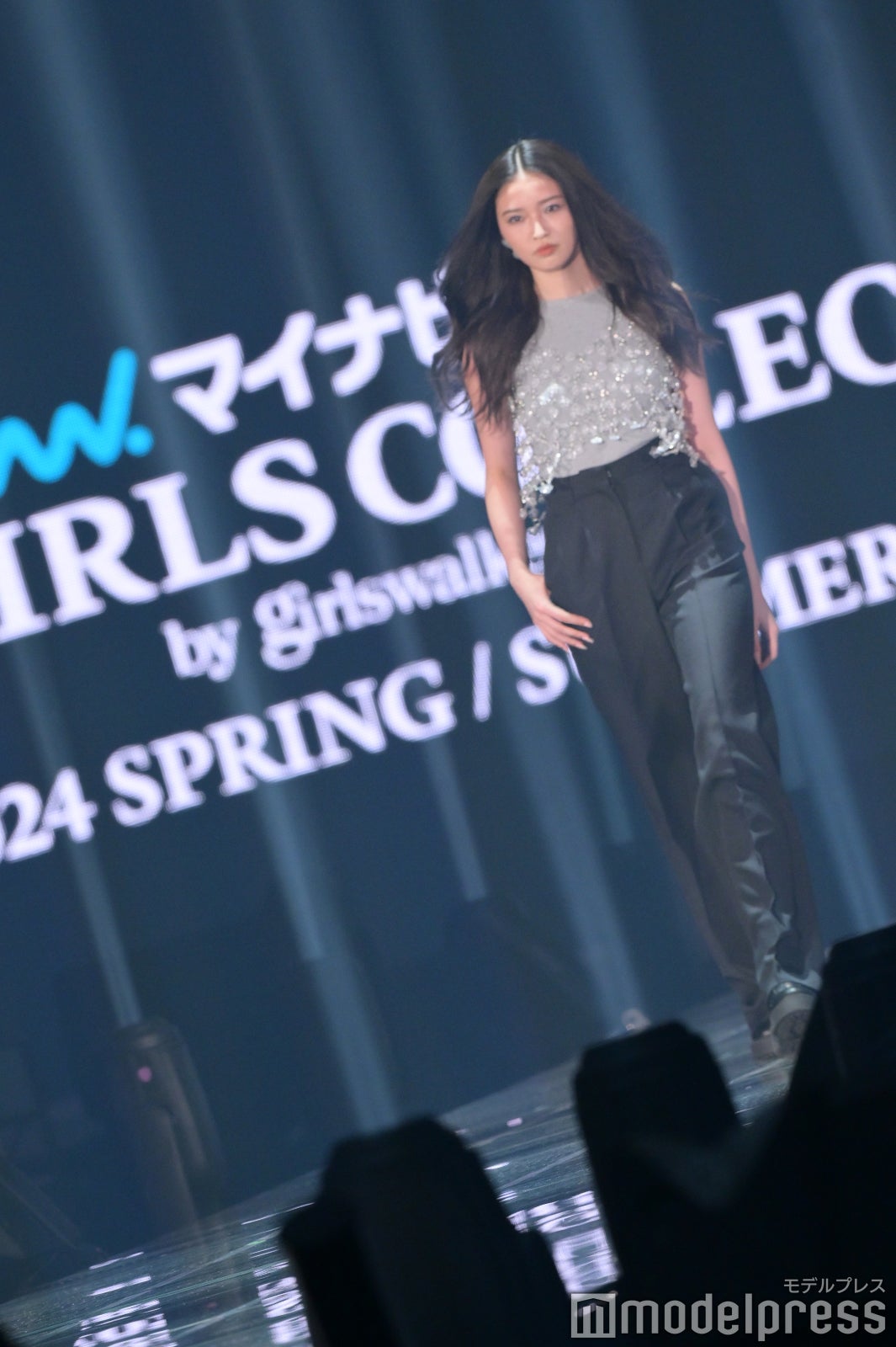 （C）モデルプレス