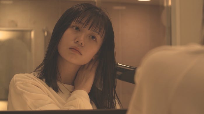 井口綾子「ダブルベッド」(C)TBS/イースト・エンタテインメント