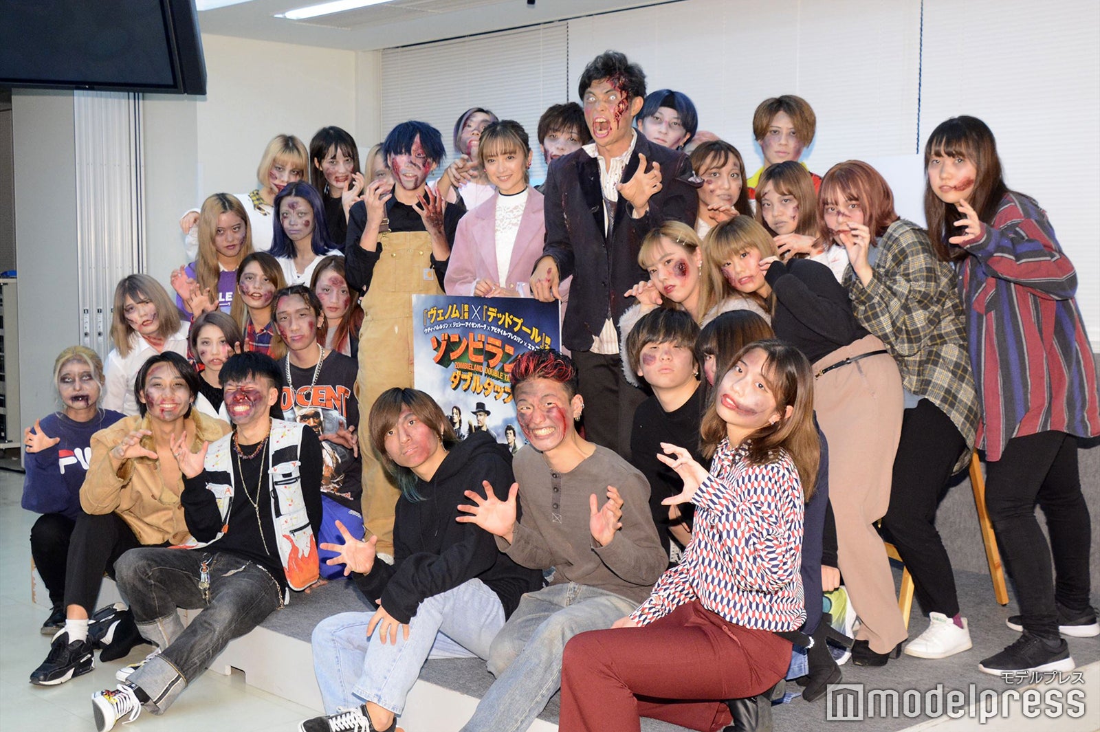 安達祐実、小島よしお（C）モデルプレス