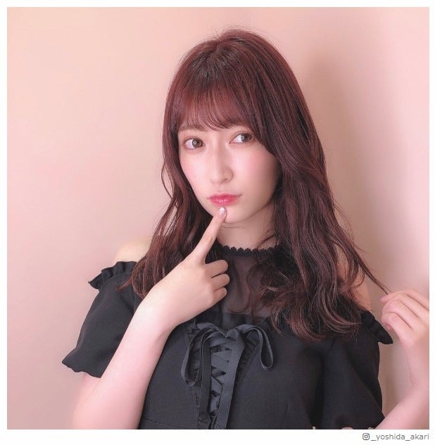 NMB48吉田朱里、ピンクヘアにイメチェン「大人可愛い」の声